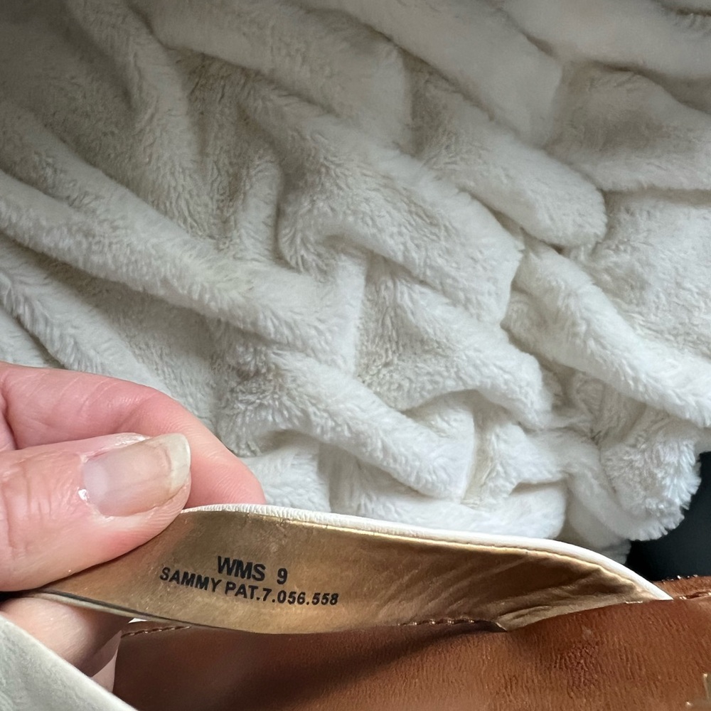 Report brand Women's cream with gold accents size 9 - Picture 6 of 6